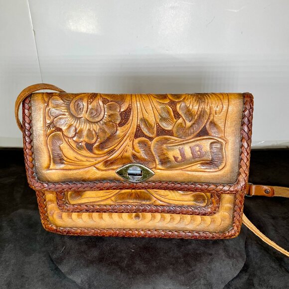 Vintage Hand Tooled, Mexican Leather Purse in Fair Condition, Priced to Sell, - Picture 4 of 12